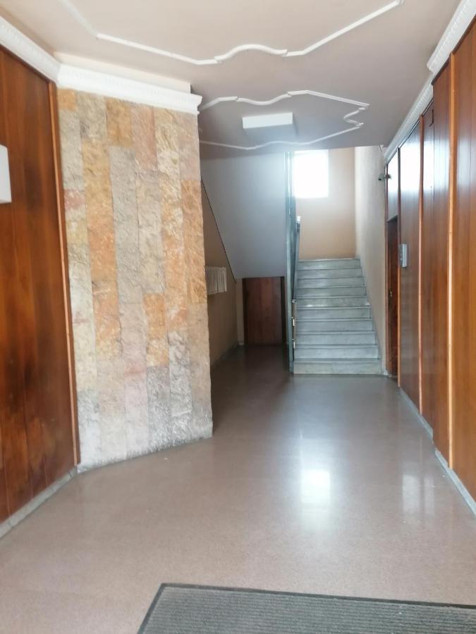 Love House - Apartment On The Beach Pescara Bagian luar foto