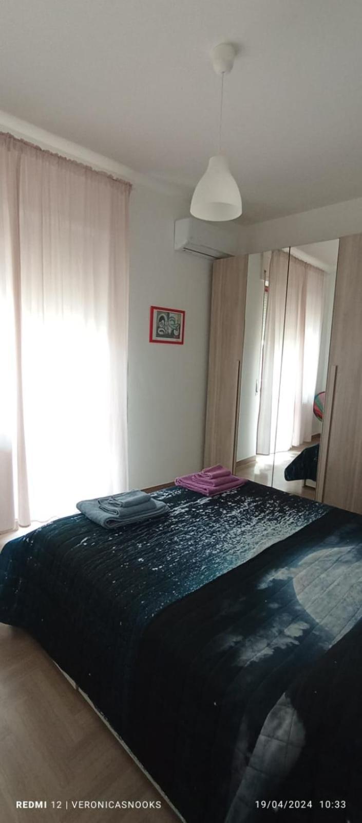 Love House - Apartment On The Beach Pescara Bagian luar foto